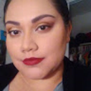 Meet your Posher, Alejandra